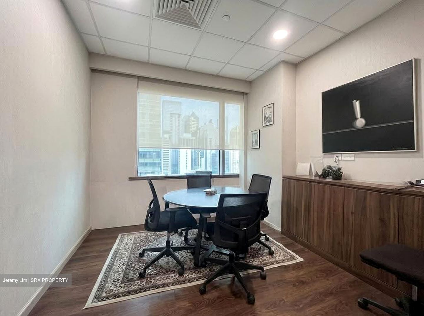 China Square Central (D1), Office #636045771